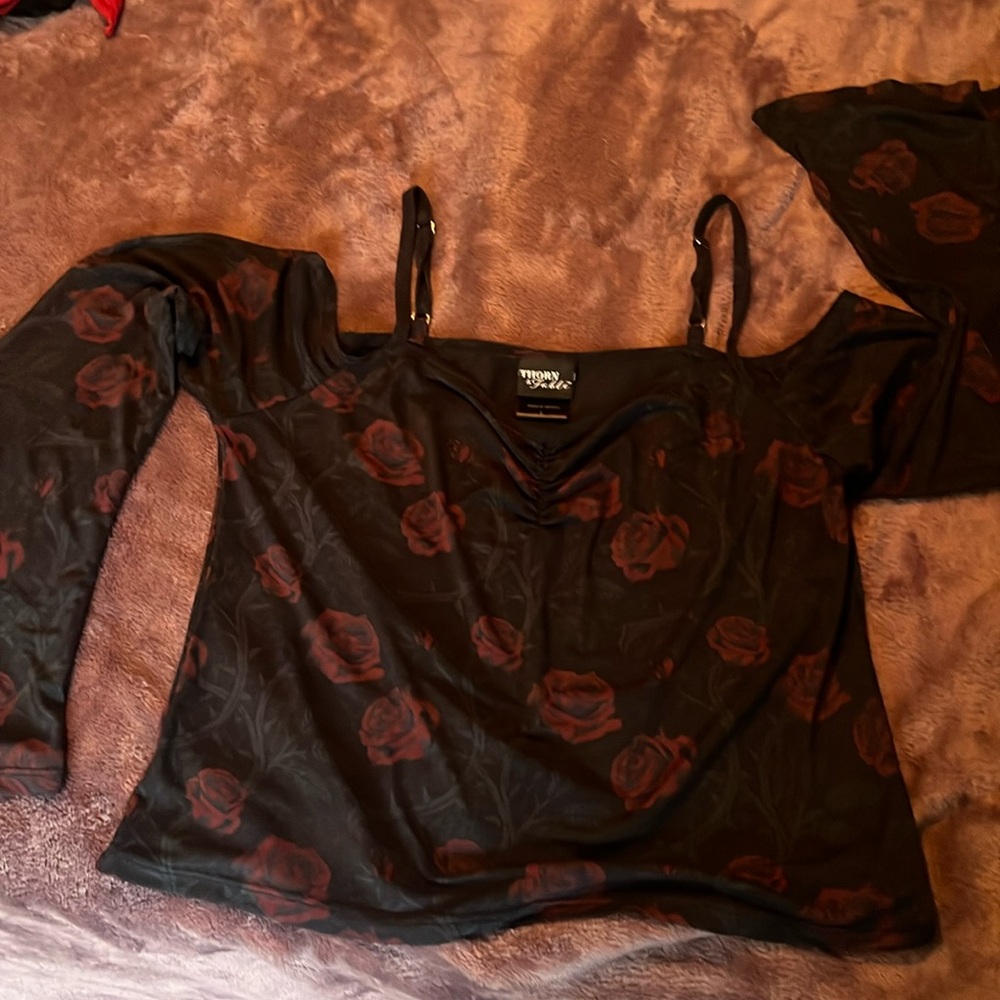 Hot Topic Rose Top